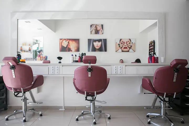 What is a salon loyalty program?