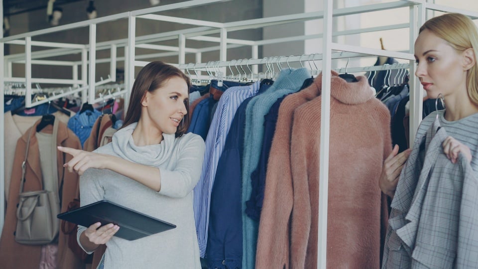 Who Should Promote Small Business Loyalty Software